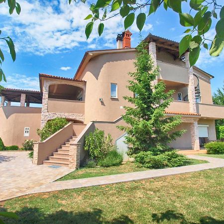 Apartments Dusanka 799 Fažana Екстериор снимка