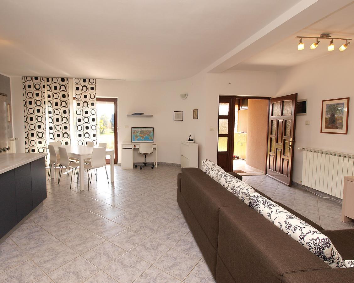 Apartments Dusanka 799 Fažana Екстериор снимка