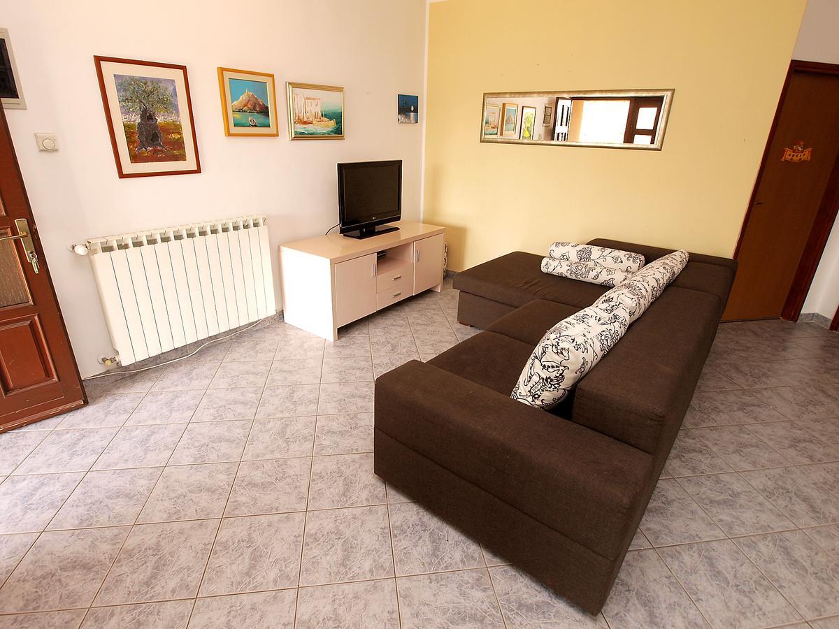 Apartments Dusanka 799 Fažana Екстериор снимка
