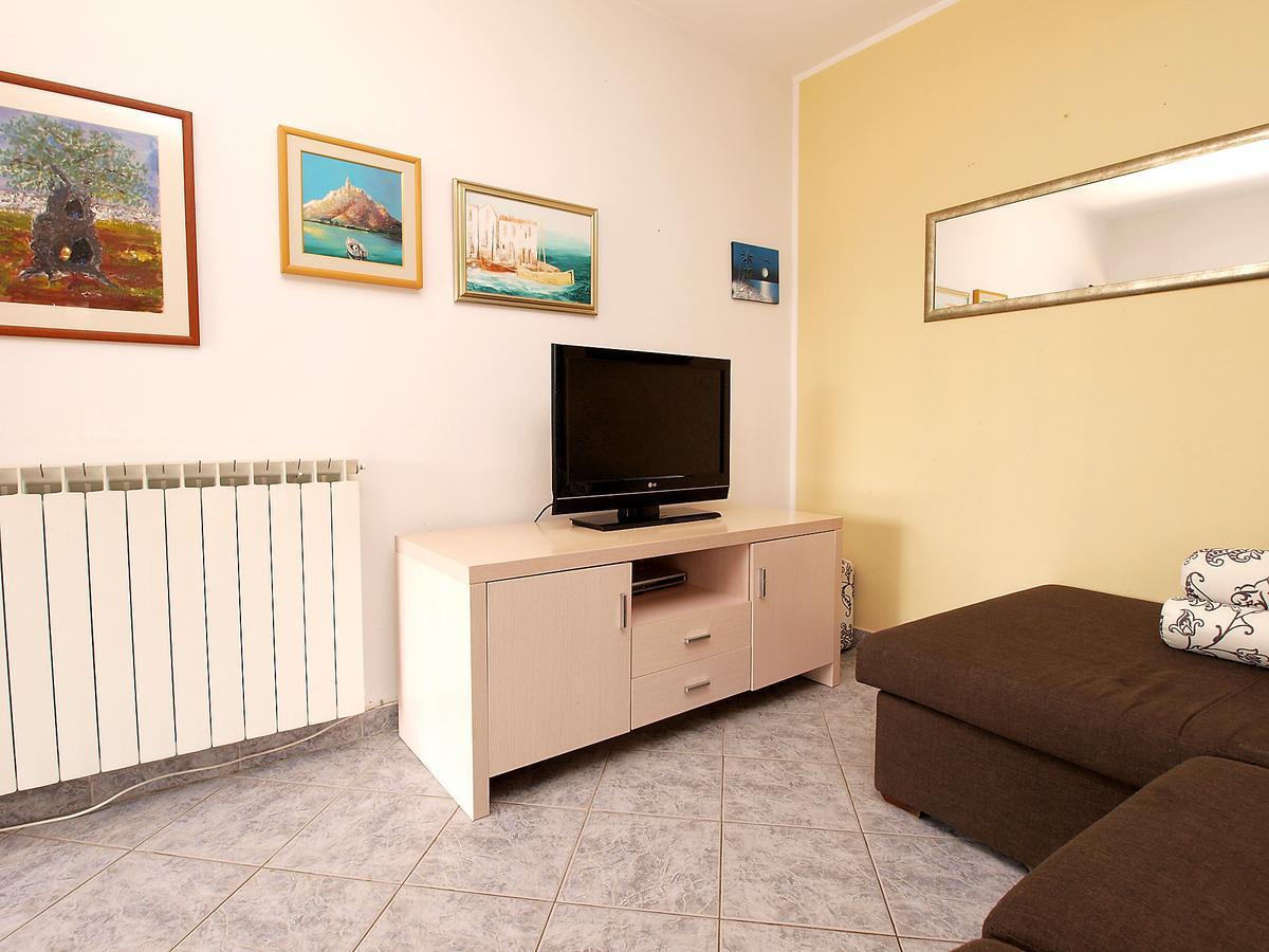 Apartments Dusanka 799 Fažana Екстериор снимка