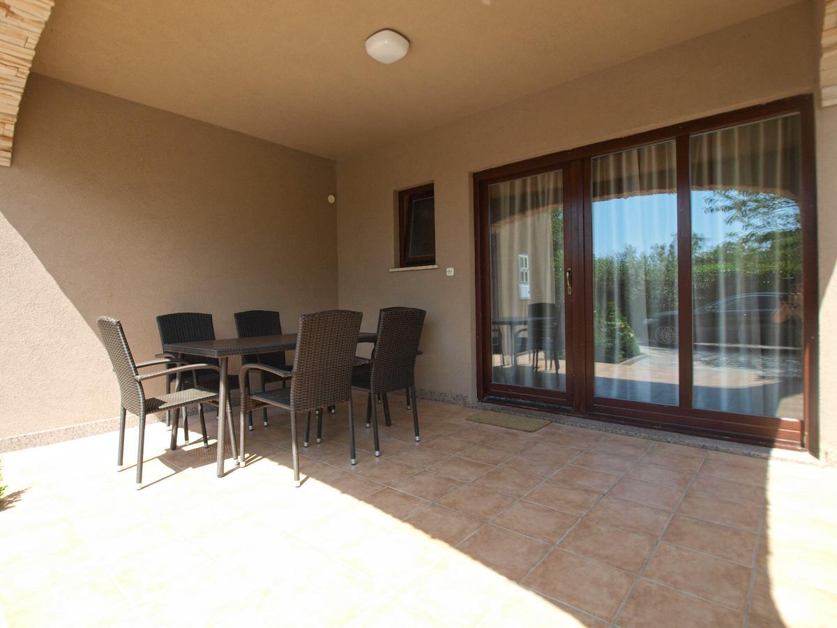 Apartments Dusanka 799 Fažana Екстериор снимка